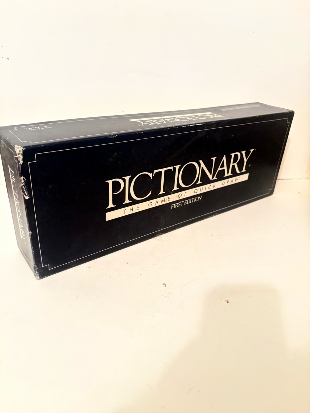 Vintage 1985 First Edition Pictionary Charade Drawing Board Game Complete